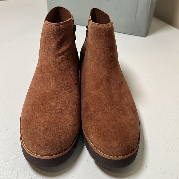 VIONIC BRIONIE CHELSEA BOOT WOMEN'S - Picture 8 of 8